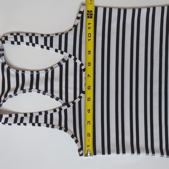 Lululemon Cool Racerback Form Fitting Tank Top Black White Stripes - Picture 3 of 4